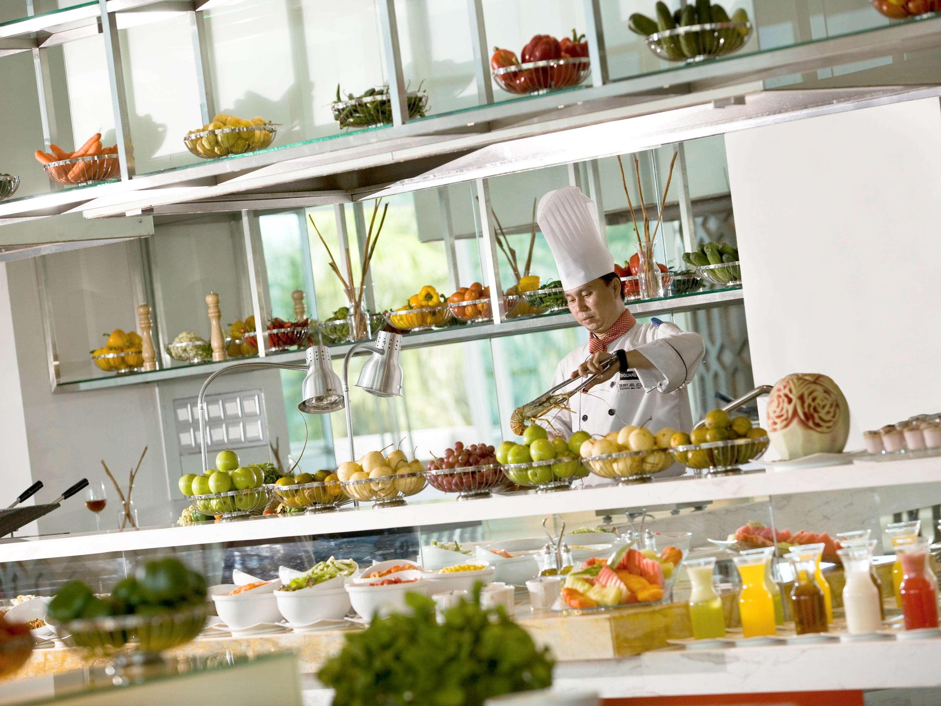 Novotel Bangka Hotel & Convention Center Pangkal Pinang Restauracja zdjęcie